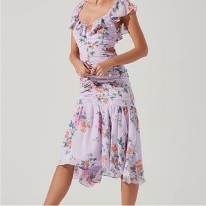BRAND NEW Astr Revolve Devereaux Lavender Purple Floral Ruched Ruffle Midi Dress